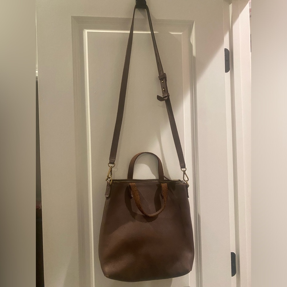Madewell small transport purse.